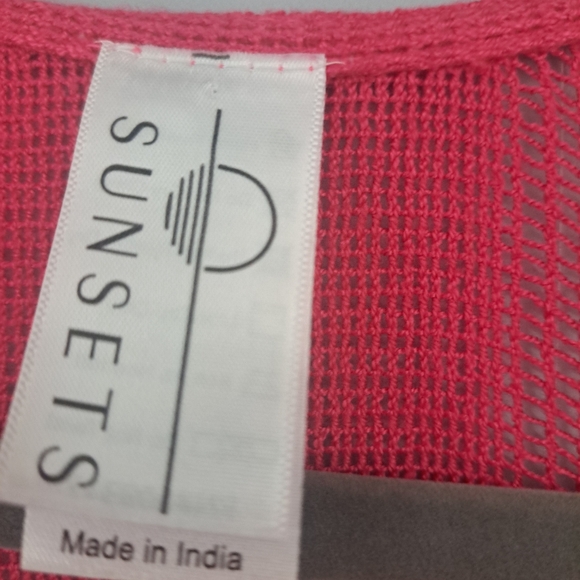 Coverup - Picture 4 of 9